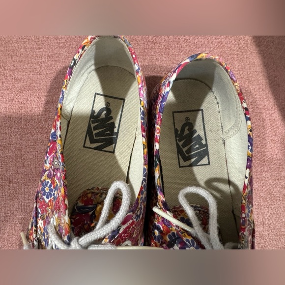 Slim Vans - Picture 6 of 9